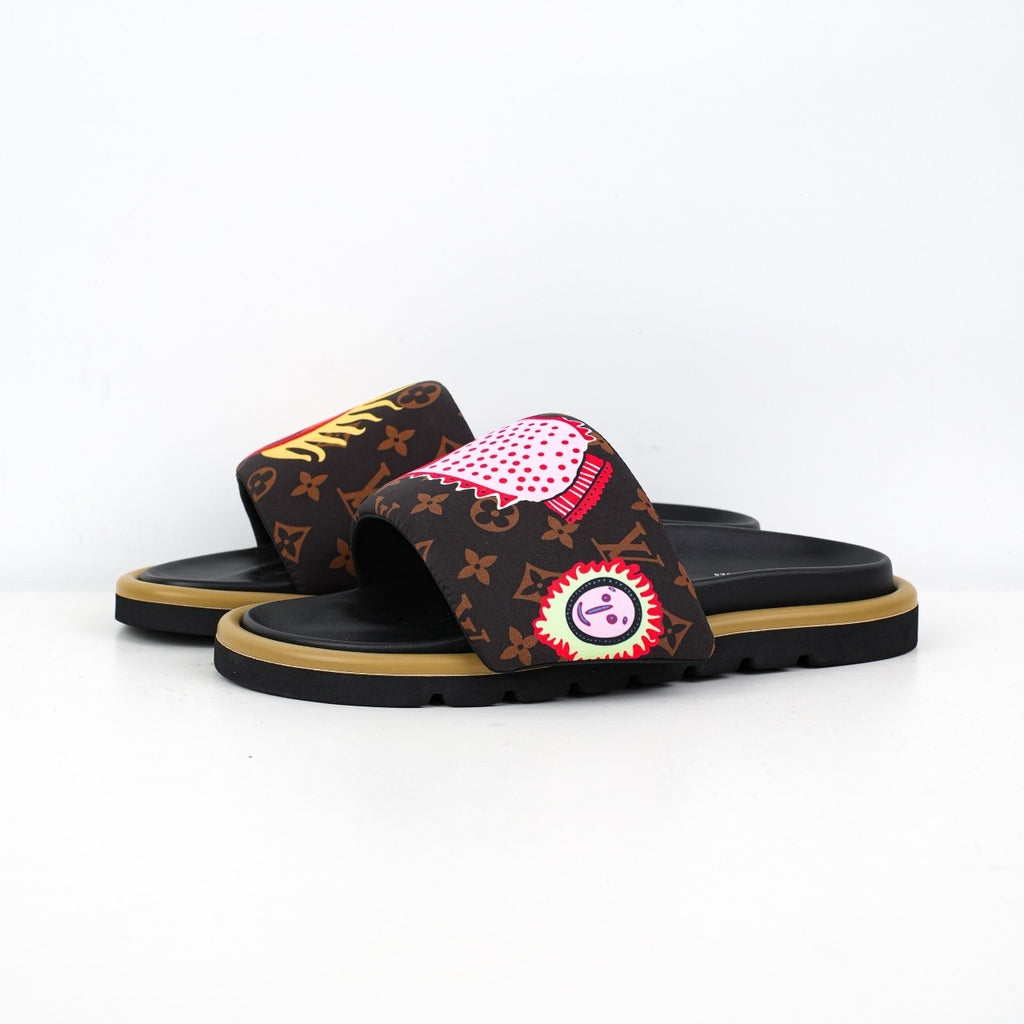 Louis Vuitton
LV x YK Pool Pillow Flat Comfort Mule