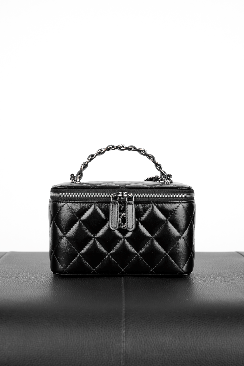 Chanel Matelasse Vanity Chain Shoulder Bag Black