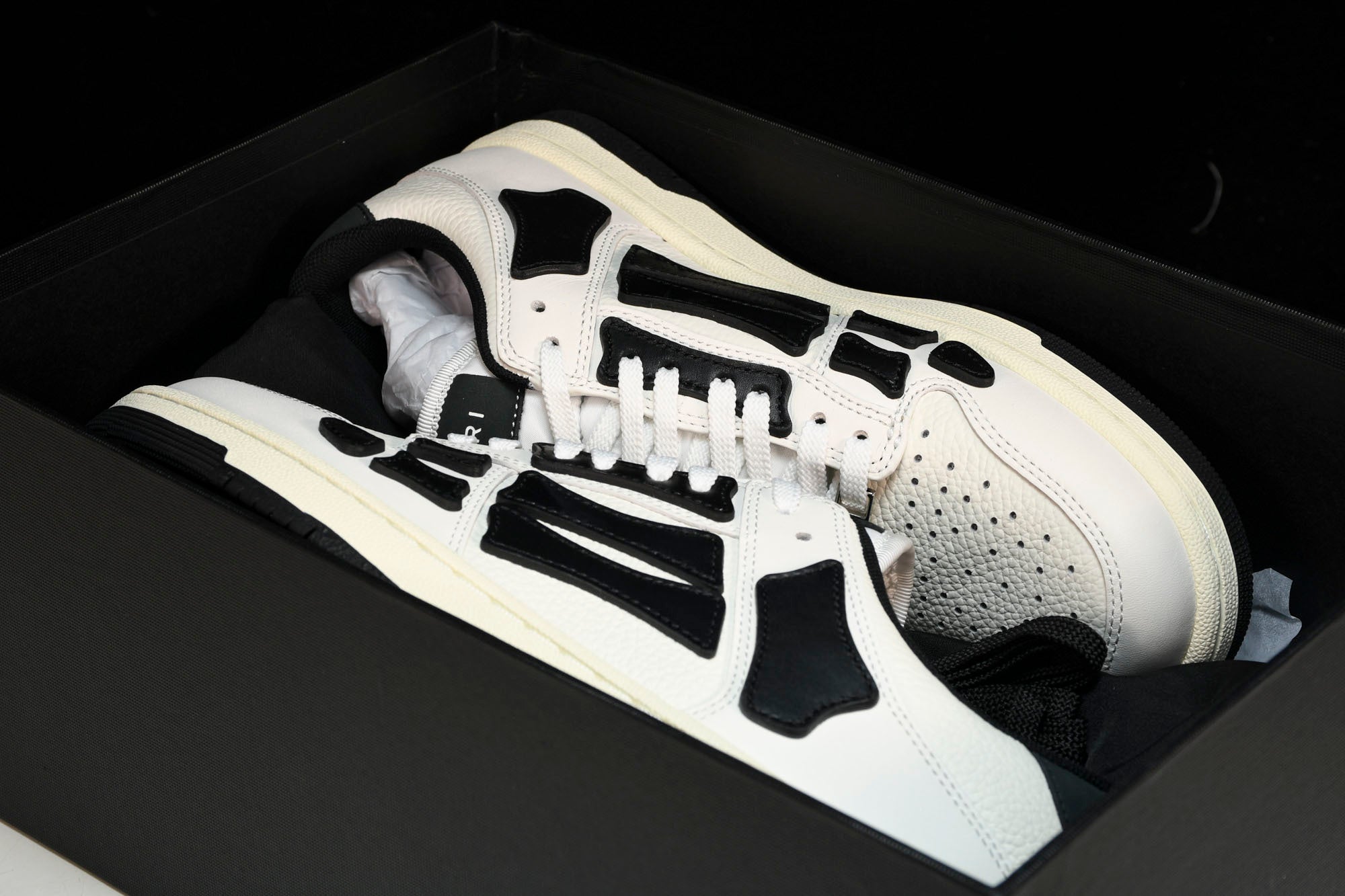 Amiri Skel Top Low (B&W)