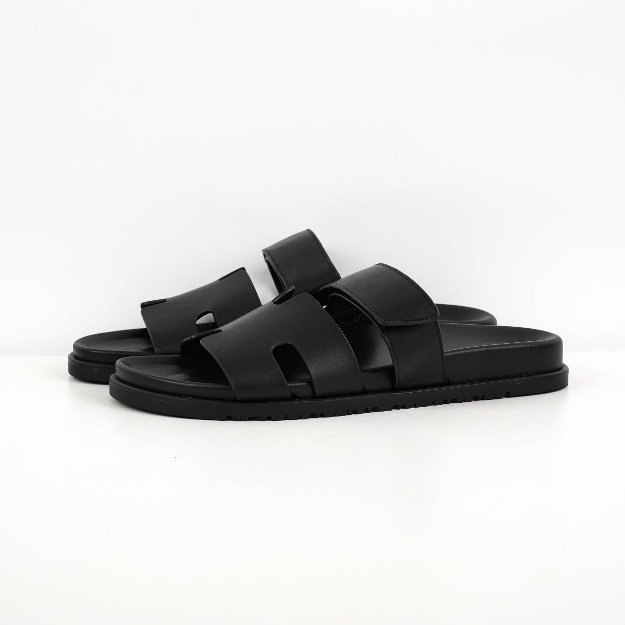 Hermes Chypre Sandal Black