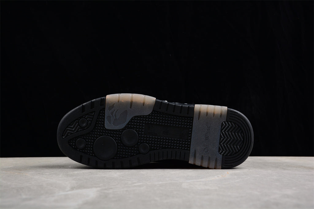 OFF-WHITE Out Of Office(B&W)