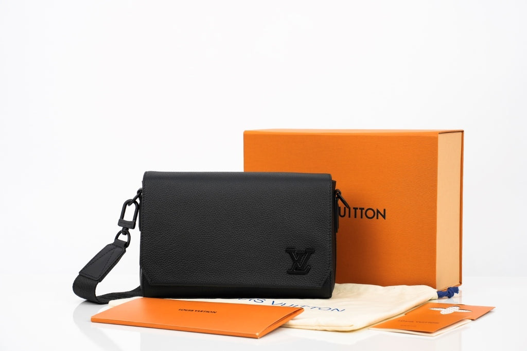 Louis Vuitton Fast Line shoulder bag