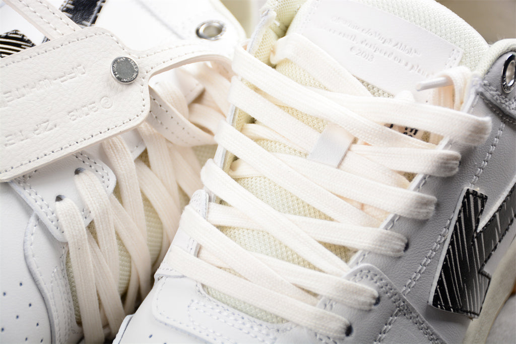 OFF-WHITE Out Of Office( W&B)