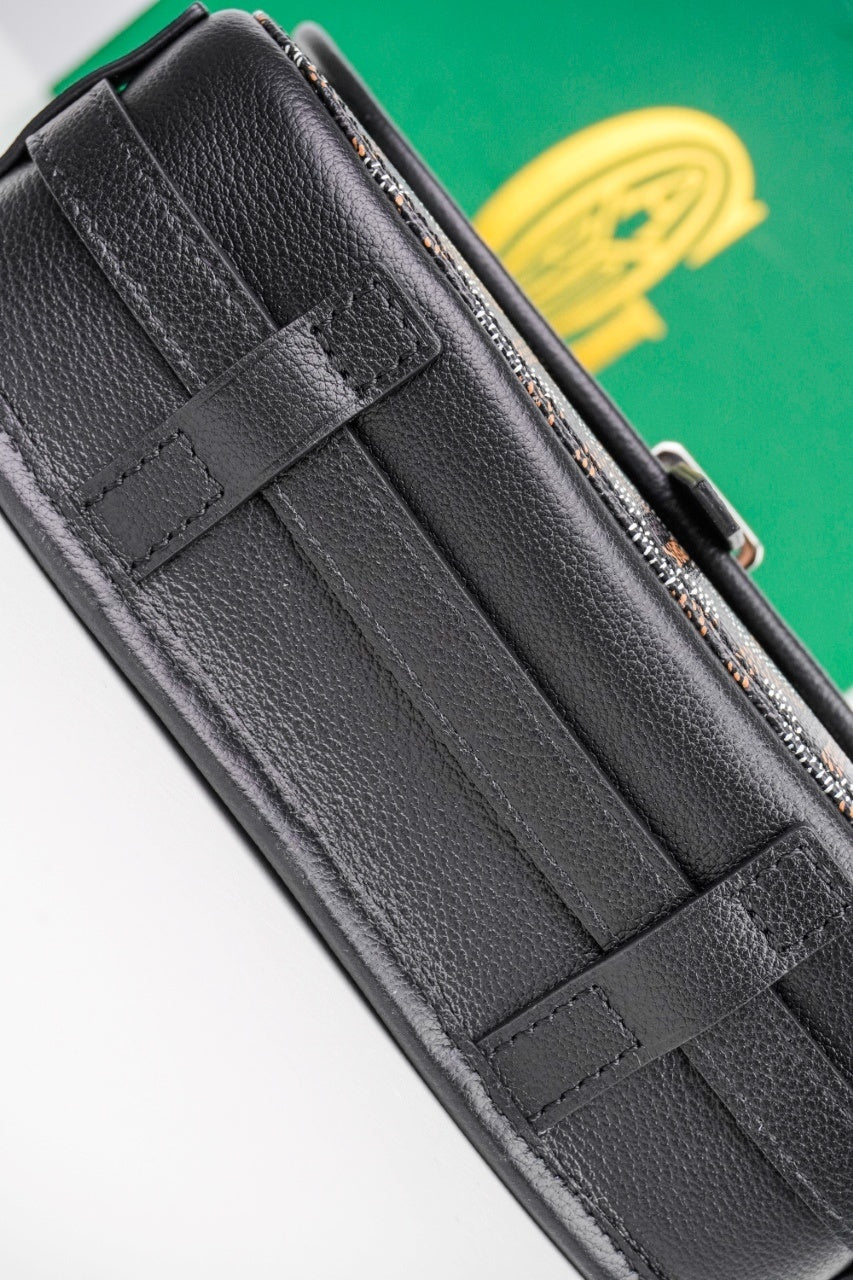 Goyard Belvedere PM shoulder bag