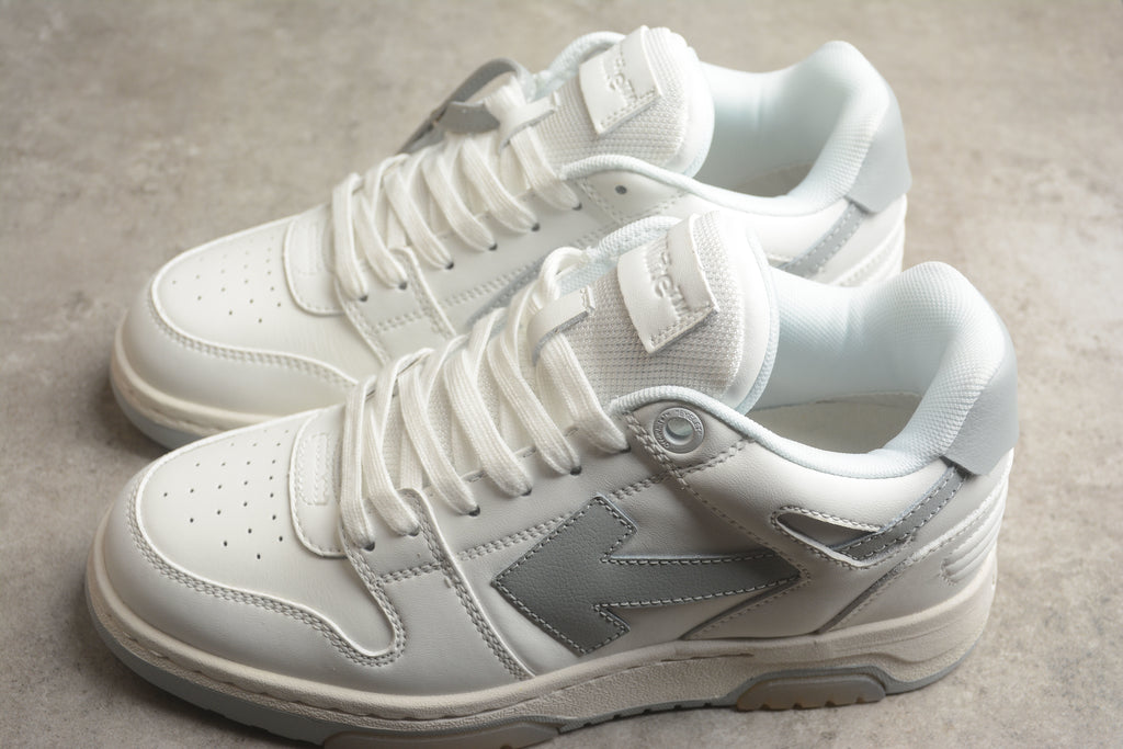 OFF-WHITE Out Of Office ( G&W)