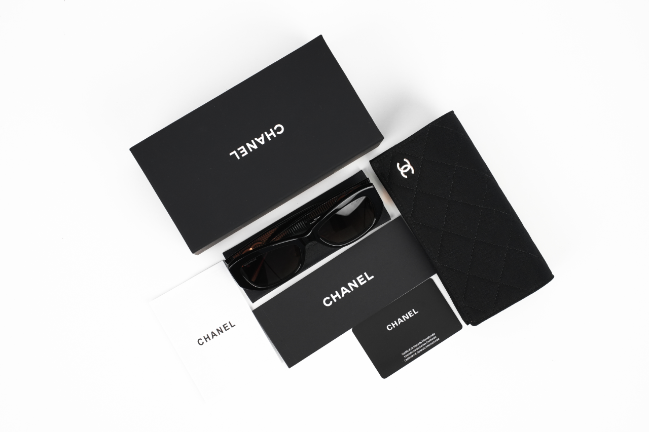 Chanel 5493 Gradient Rectangular Sunglasses in Black Acetate