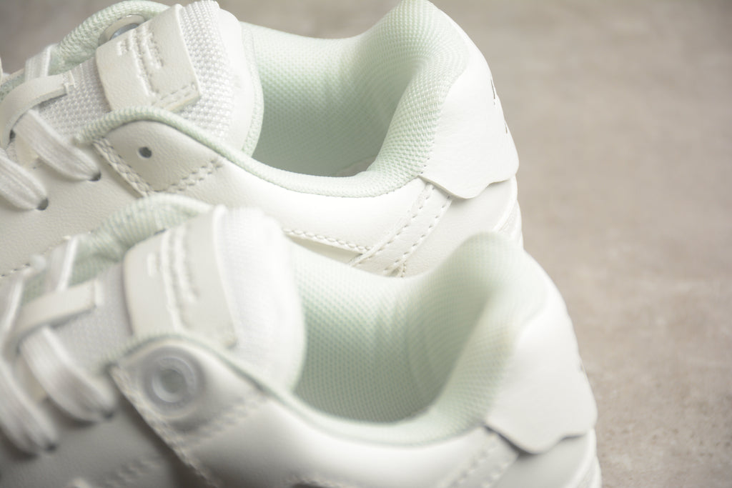 OFF-WHITE Out Of Office ( G&W)