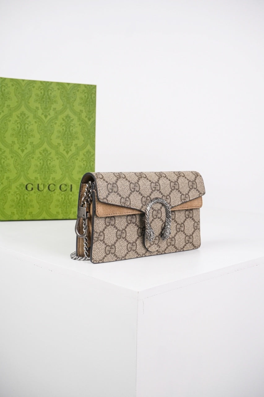 Gucci Dionysus GG Supreme Super Mini Bag